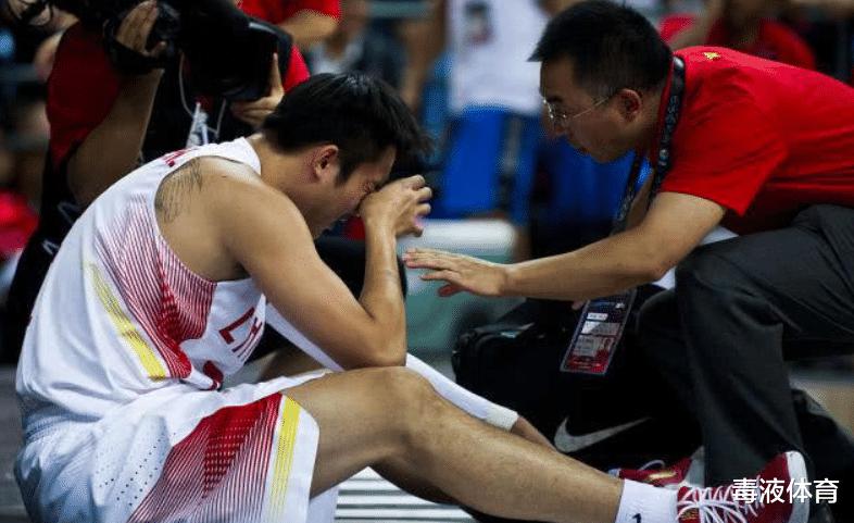 中国篮球那些被伤病困扰导致状态下滑甚至退役的球员(3)