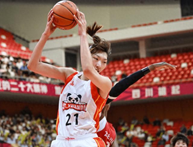 WCBA成全世界规模最大女篮联赛 揭幕战王思雨人气旺(4)