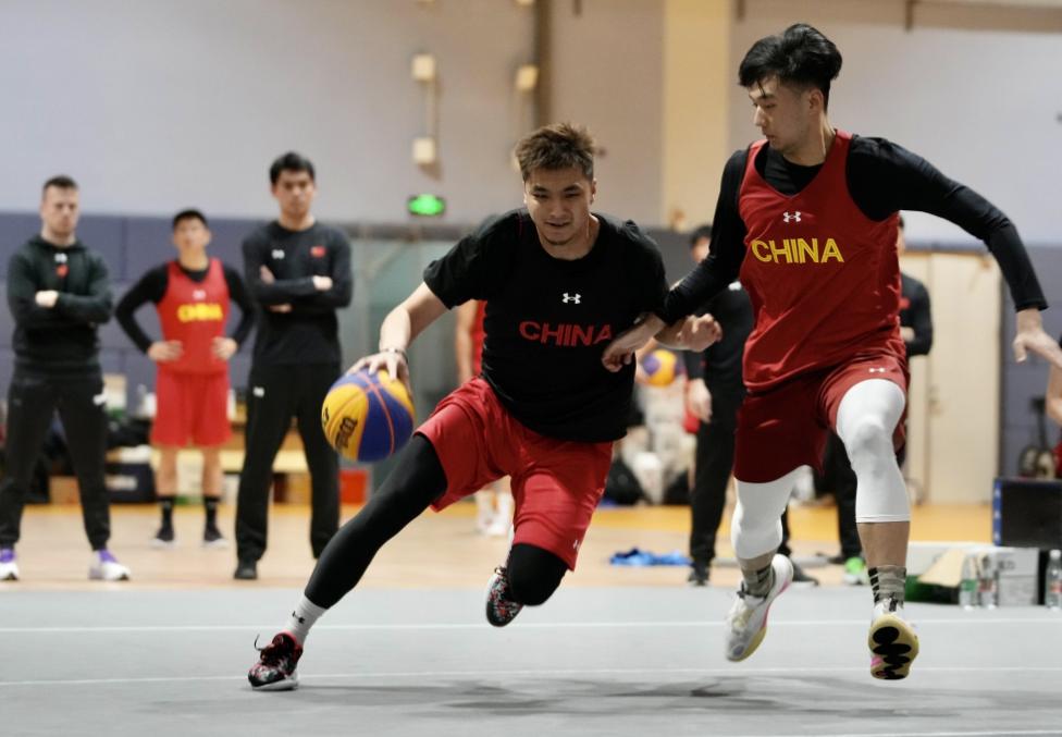 天降喜讯！中国男篮获奥运资格，张宁牺牲大，杜锋寻找新外援(1)