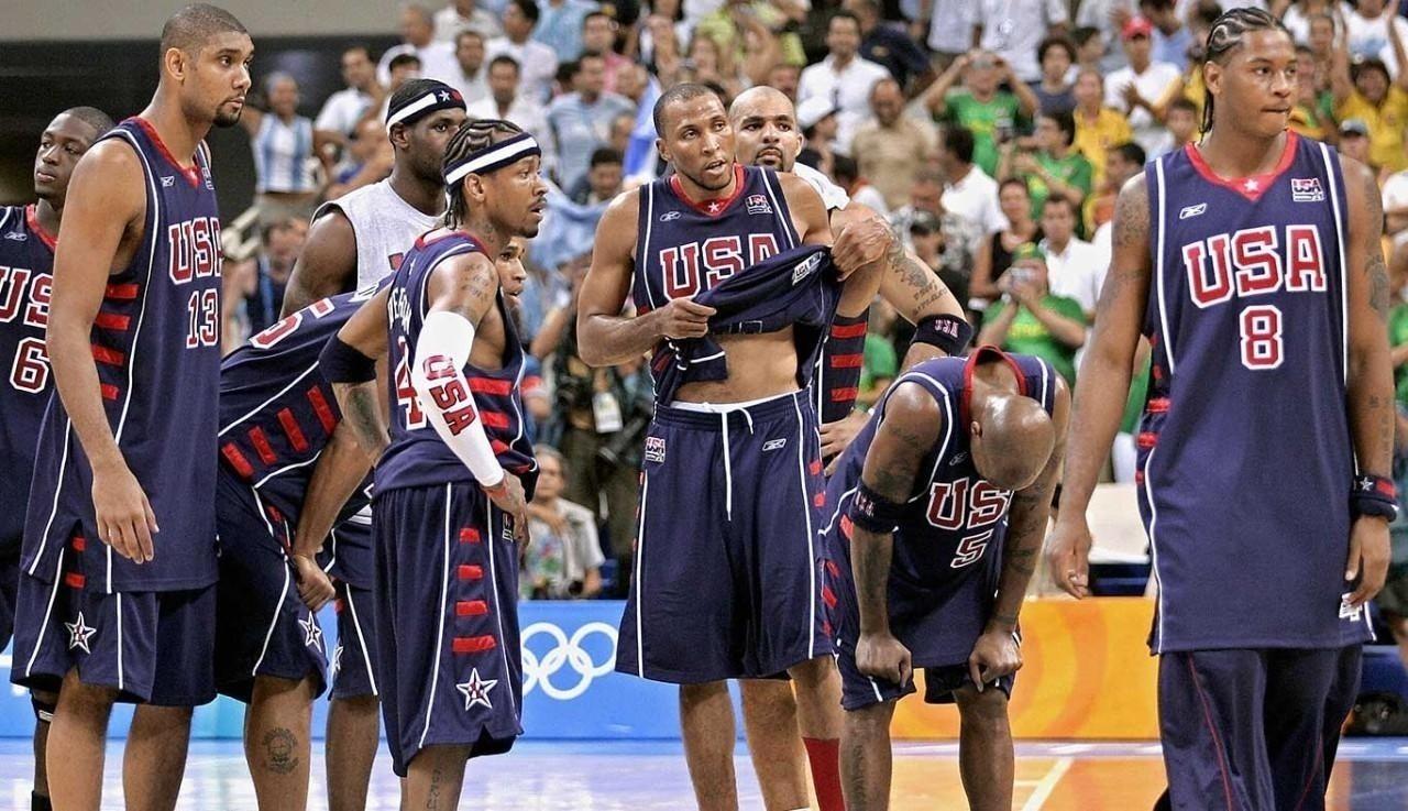 2004年奥运会美国男篮阵容强大，5胜3负止步半决赛，科比缺席(2)