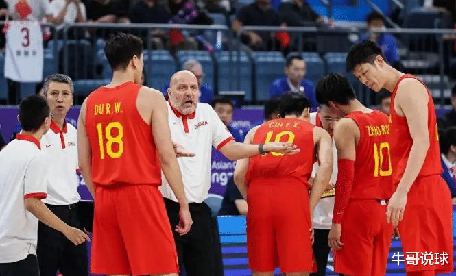不出意外的话，中国男篮将面临大换血，这三位球员必将被淘汰(1)