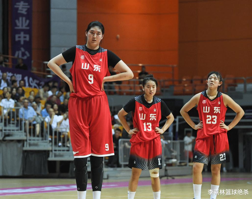 恭喜！中国女篮16岁2米28天才正式入选国青，陈楠出山调教女姚明(1)