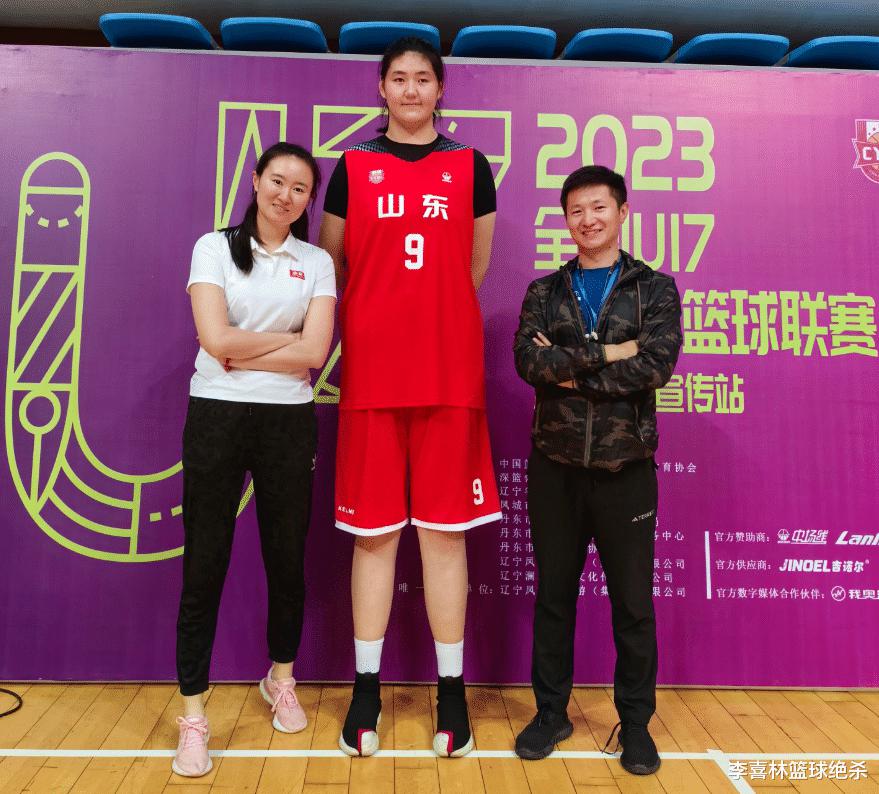 恭喜！中国女篮16岁2米28天才正式入选国青，陈楠出山调教女姚明(5)