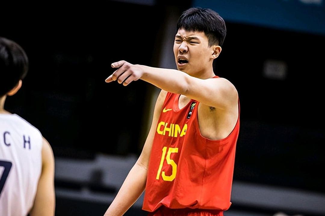 苦等6年，恭喜中国男篮！继周琦后，国产约基奇终于要打NBA了(1)