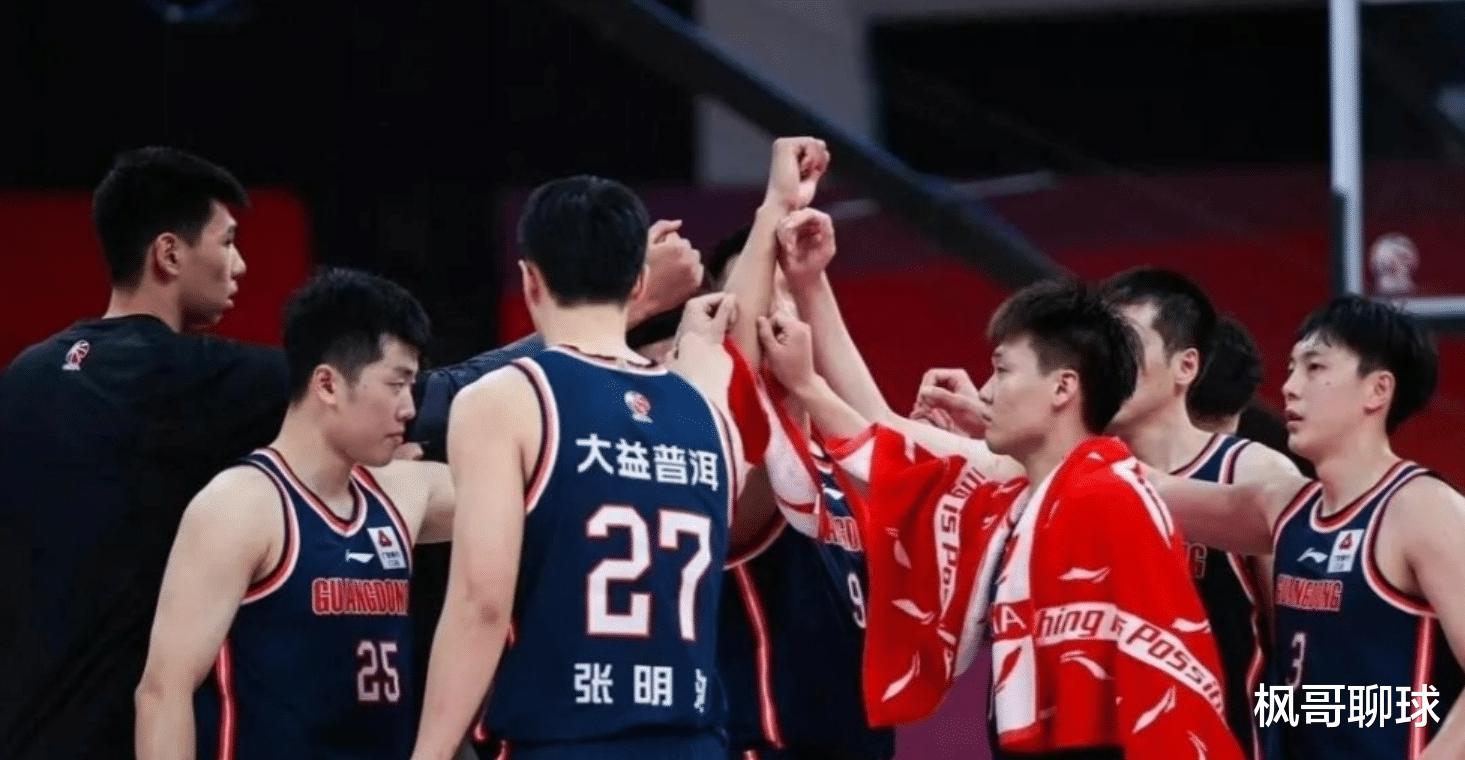 广东男篮迎来赛点！阵容优势明显，国手成胜负关键(2)