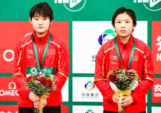 13岁中国天才少女，1年豪夺4个世界冠军，郭晶晶吴敏霞后继有人(4)