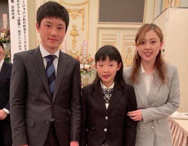 国乒又一大敌来了！11岁华裔天才崛起，张本智和妹妹需谢中国教练(5)