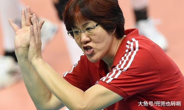 中国女排再次站到世界巅峰，郎平教练有多厉害？(1)