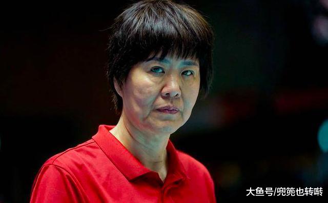 中国女排再次站到世界巅峰，郎平教练有多厉害？(4)