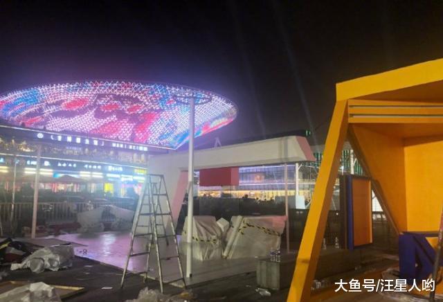 肖华连夜抵达上海，中国赛海报已拆除，肖华或希望姚明能从中斡旋(1)