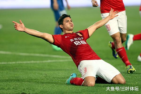 效力中国足球七年，艾克森已成过去式，加速归化才能救国足！(2)