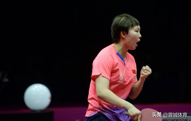刘诗雯4：2击败朱雨玲，第五次收获世界杯女单冠军！(4)