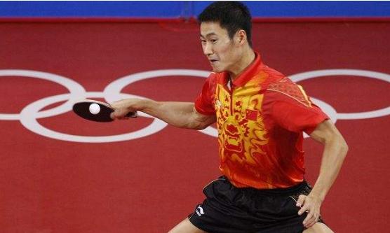 王励勤示范控球绝技，让人吃惊，中国乒乓球真的已经超神了？(2)