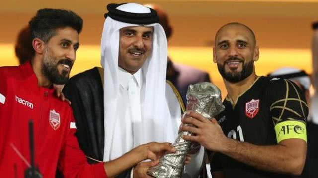 足协没眼光！他们瞧不上的主教练如今带巴林首夺海湾杯冠军(2)