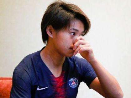 心酸！面对中国足球的现状，王霜哭诉：我再也不想踢球了(2)