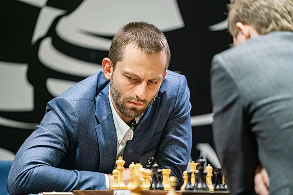 FIDE候选人赛开局惊艳 四场比赛两分胜负(6)