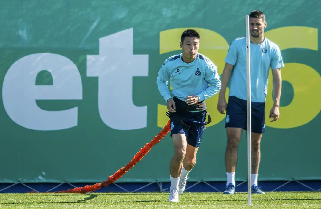 外媒：中国球员武磊在西班牙确诊感染新冠病毒，症状为发烧、干咳、胸痛！(3)