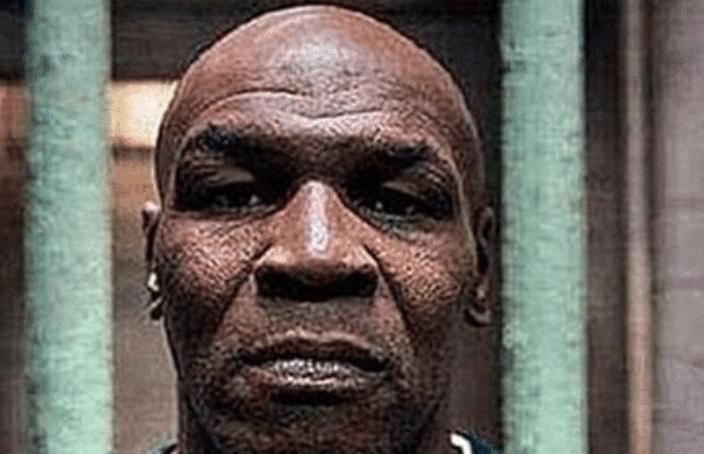 泰森曾在监狱被黑市拳王打断肋骨，是真是假？54岁泰森终于回应了！(1)