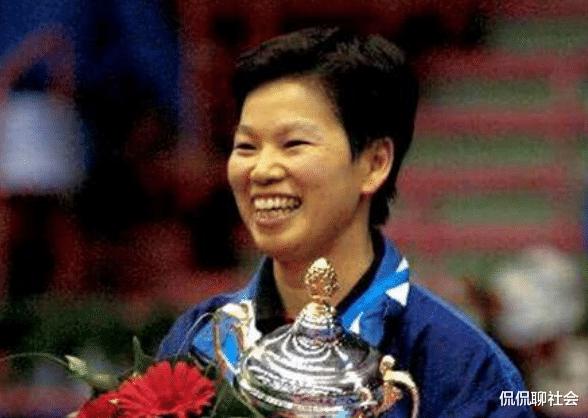 中国奶奶级女乒球员倪夏莲，57岁再次获得奥运单打资格，坦言：真打不动了！(3)