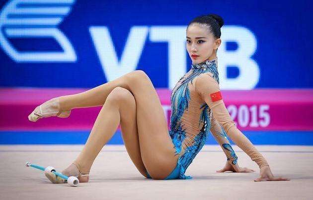 世界5大艺术体操美女，中国独占2席，张豆豆排第一，刘佳慧排第四(1)