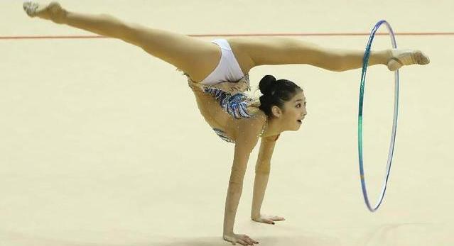 世界5大艺术体操美女，中国独占2席，张豆豆排第一，刘佳慧排第四(6)