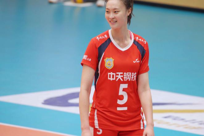 中国女排最美队长，2016里约奥运惊世一冠，27岁因伤遗憾退役(4)