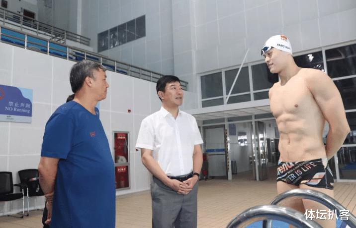 中国游泳禁赛第一人曝光！曾夸孙杨：成熟男人，坚强大气有责任感！(5)