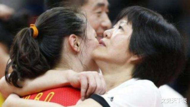王怡曾是中国女排队员，却在关键时候不辞而别，郎平宣布永久除名(6)