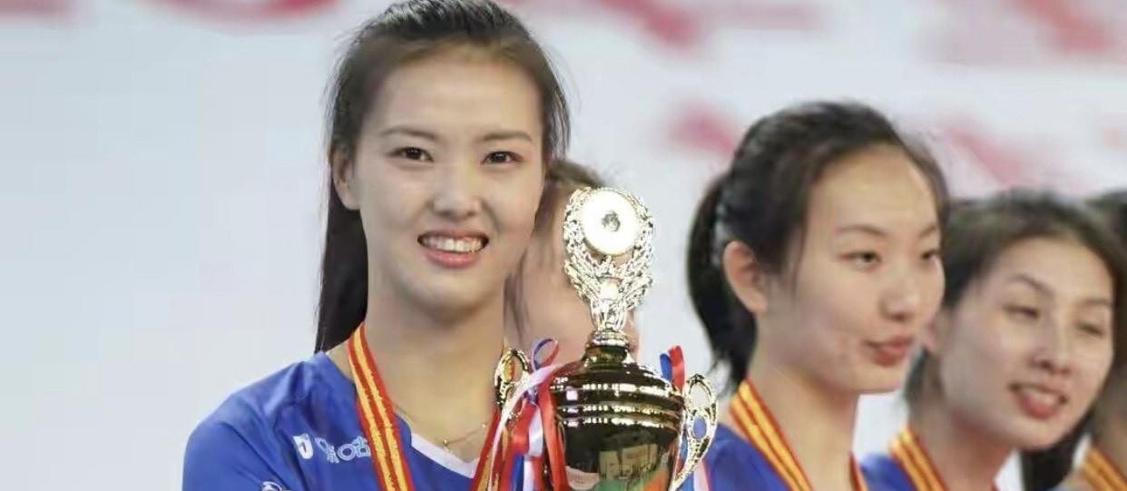 朱婷和李盈莹再度联手，天津女排最大的对手恐怕是上海和恒大女排(3)