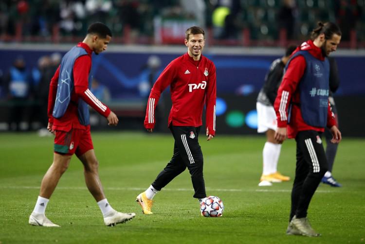 外媒: 俄罗斯中锋斯莫洛夫希望合同到期后, 加盟中国等国外球队(1)