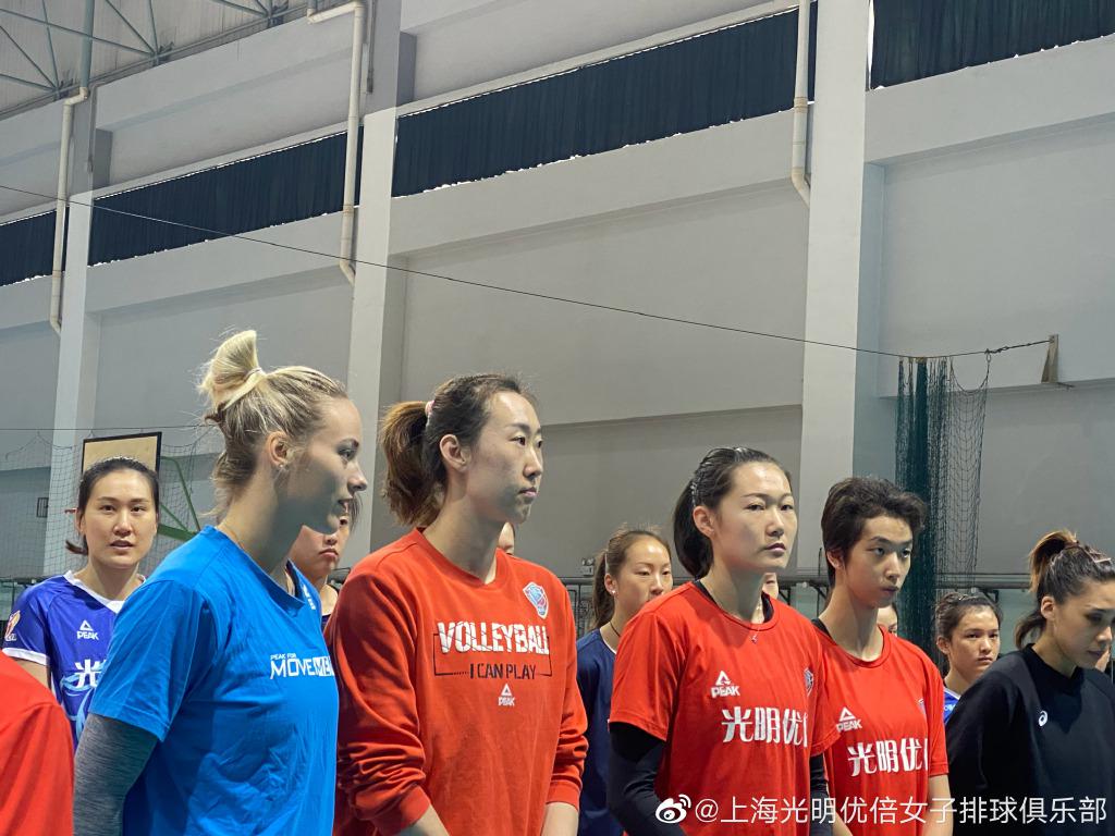 中国女排前国手转型当教练！首次率队出征，22岁新秀取代其参赛(5)