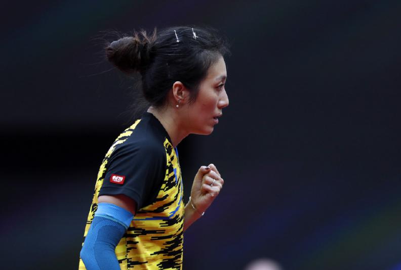 女乒世界杯最大黑马中国造，37岁仍坚守赛场，赛后感谢师姐王楠(5)