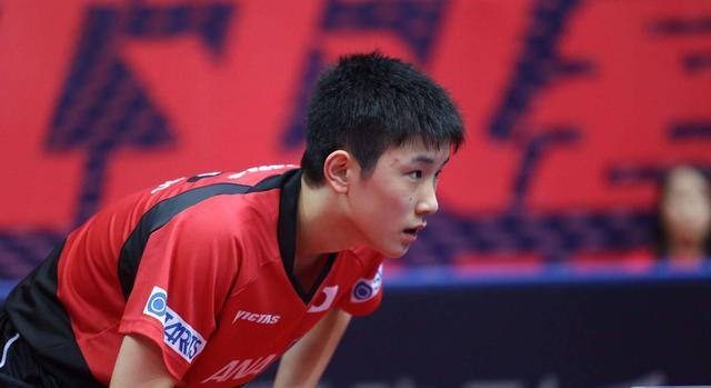 谁说中国乒乓球没有对手？这位日本少年差点把中国名将斩落马下！(4)