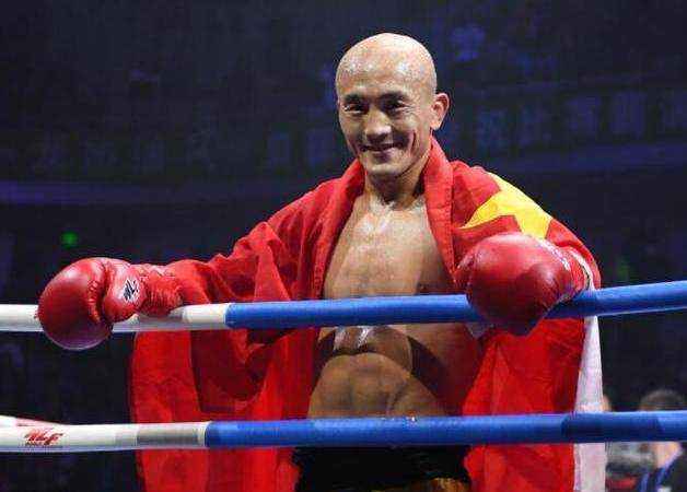 武僧一龙大吃酸葡萄：李景亮靠叫板前辈出名，他进不了UFC前15(7)