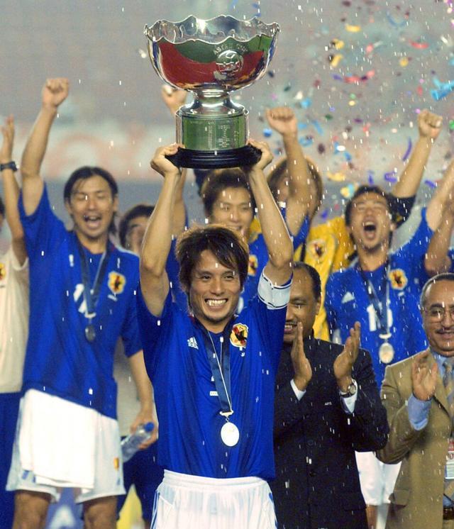 04亚洲杯冠军日本队成员现状：大部分人踢到了接近40岁(1)