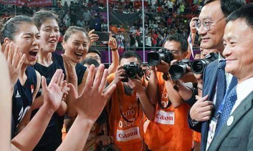 朱婷、中国女排、郎平主教练官宣：中国女排国家队就地过年！(5)
