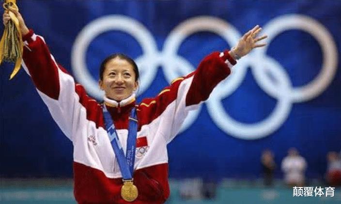 生涯拿下59次世界冠军，退役后嫁美籍华人富豪，如今身居高位(4)
