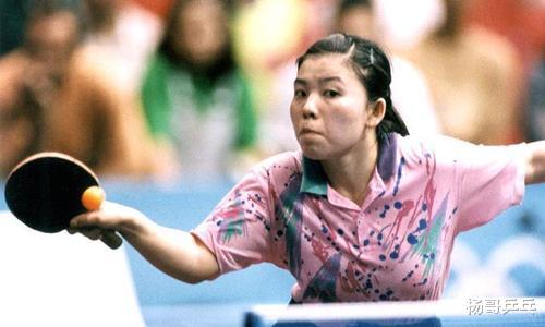 她和邓亚萍张怡宁一样，两获全运会单打冠军，却因让球被迫退役(1)