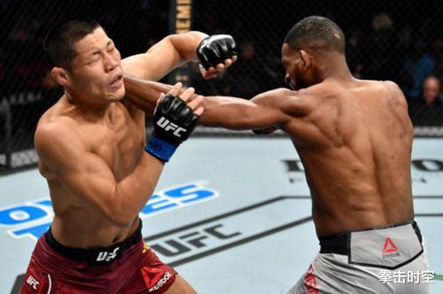 UFC拳手最能打？格斗冠军惨遭网红秒杀，中国最能打的是张君龙(9)