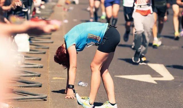央视新闻：跑马拉松真的很伤膝盖吗？权威解答来了(5)