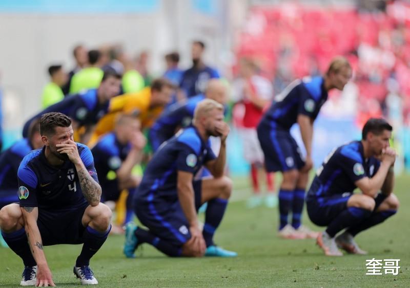 欧洲杯赛场上这一幕，值得所有中国足球人学习，这才是真正的职业(3)