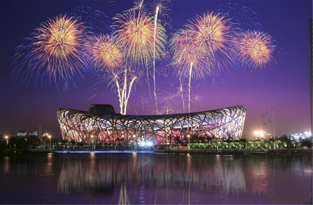 为了08年北京奥运会，耗资23亿建的鸟巢和水立方，如今是赚是赔？(2)