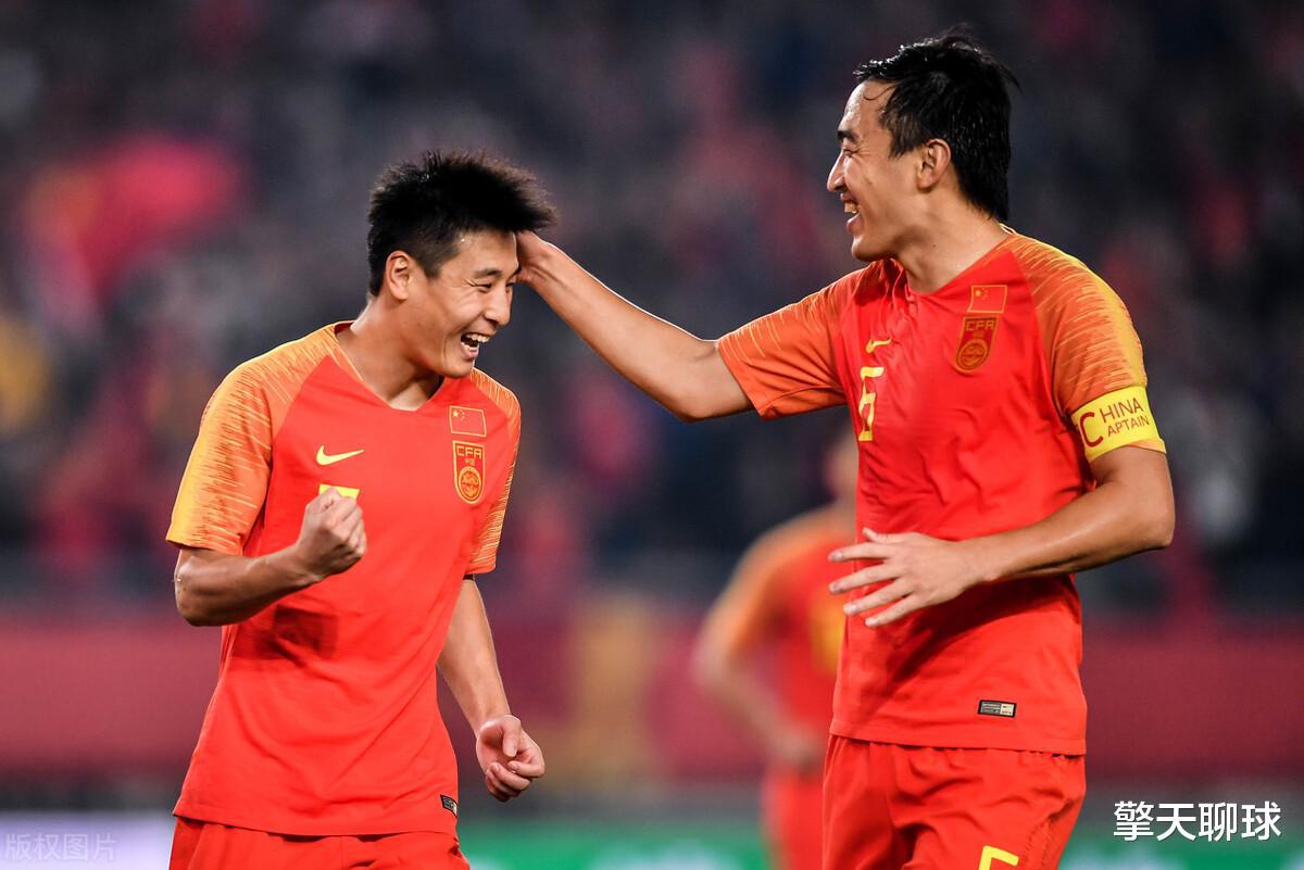 喜从天降！中国足球传来好消息，力克日本杀入半决赛，目标是夺冠(1)