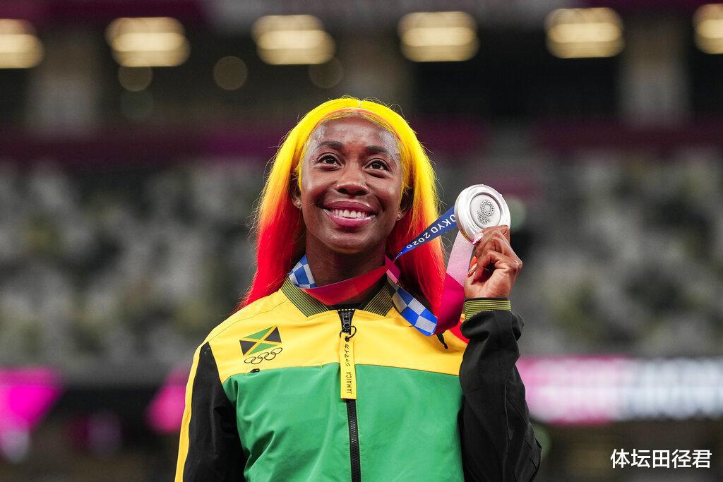 10秒81，35岁牙买加女飞人百米夺冠破赛会纪录 狂虐第二名0.27秒(2)