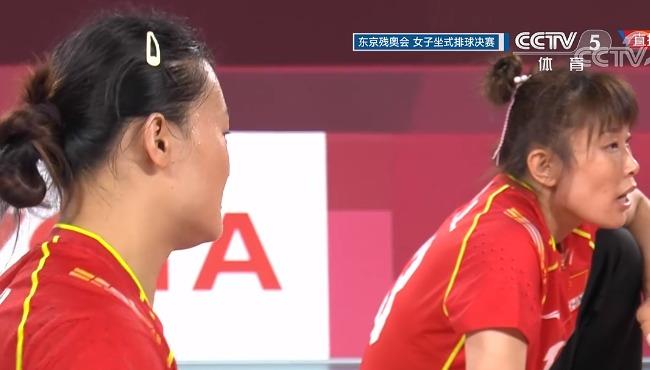 1-3！中国女排惜败美国，无缘金牌！核心空砍20分，连续2届夺银牌(1)