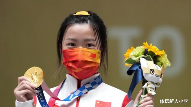 奥运冠军杨倩到底做了什么？又遭网络暴力，知名导演也劝导她(3)