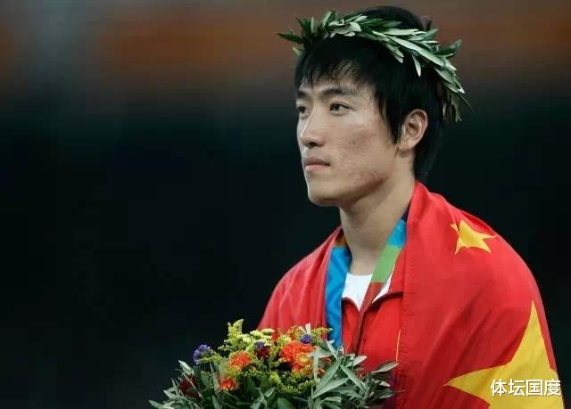 2004年雅典奥运会田径跨栏夺冠的刘翔，当时国家都给他哪些奖励？(2)