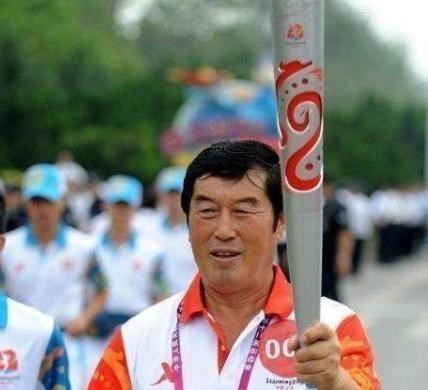 田径教练马俊仁，带出红极一时的“马家军”，背后却使用肮脏手段(7)