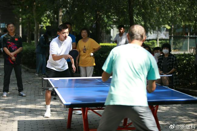 中国乒乓世界无敌 但举国体制为何玩不转中国足球(3)