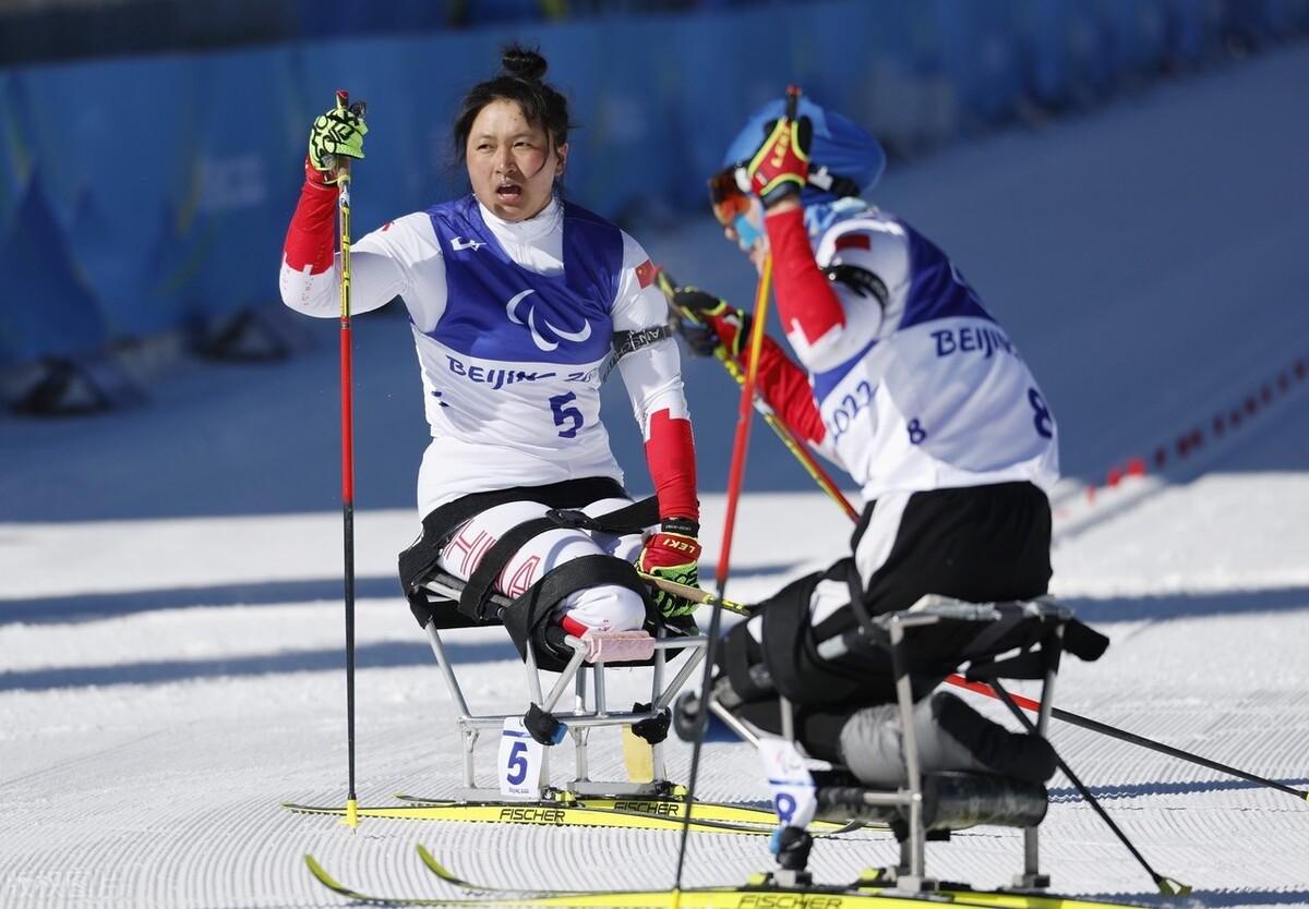 中国力压美国 冬残奥奖牌榜更新！中国2金3银3铜 乌克兰勇夺第1(2)